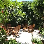 アパートホテル Eleftheria Lindian Ii 4*