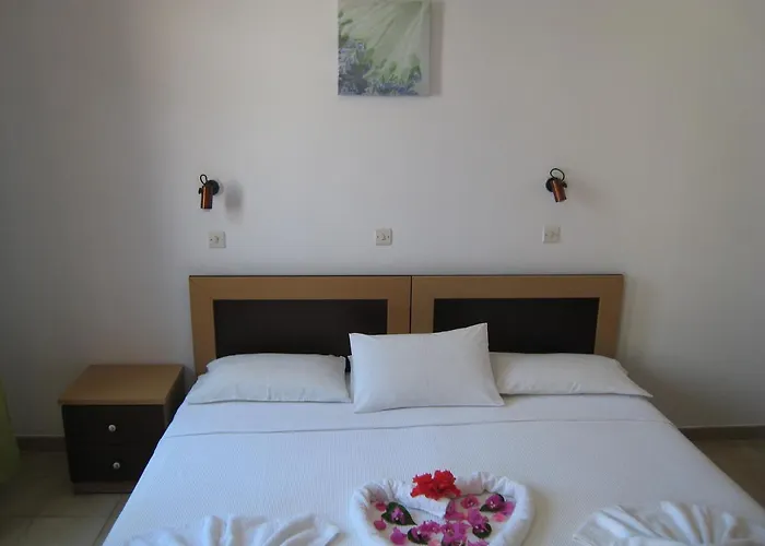Eleftheria Lindian Ii Apartahotel