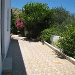 Eleftheria Lindian Ii شقة فندقية 4*