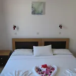 Eleftheria Lindian Ii Appart hôtel