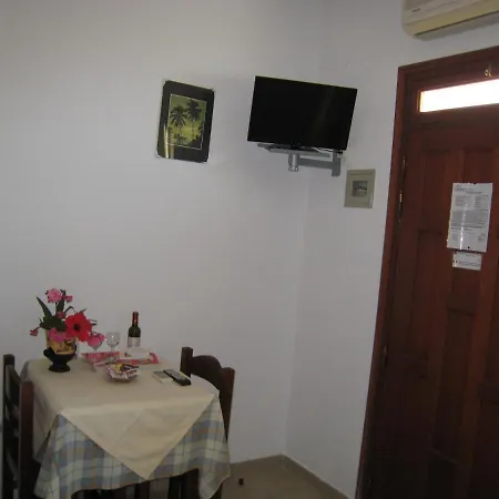 Eleftheria Lindian Ii Hotel apartamentowy Líndos