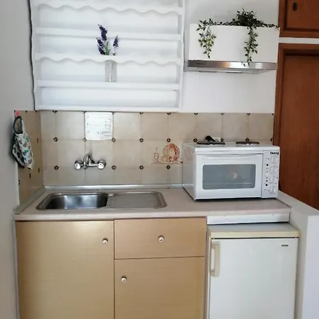 Hotel apartamentowy Eleftheria Lindian Ii Líndos
