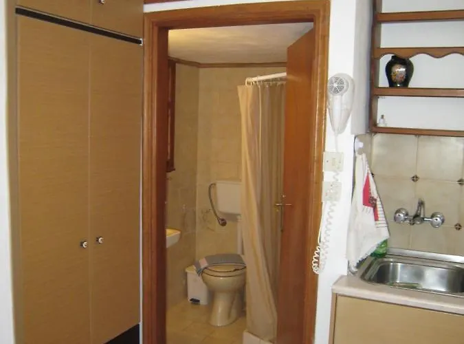 Hotel apartamentowy Eleftheria Lindian Ii Líndos