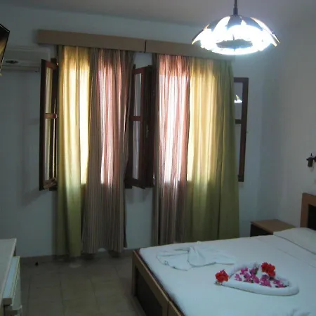 公寓式酒店 Eleftheria Lindian Ii 4*