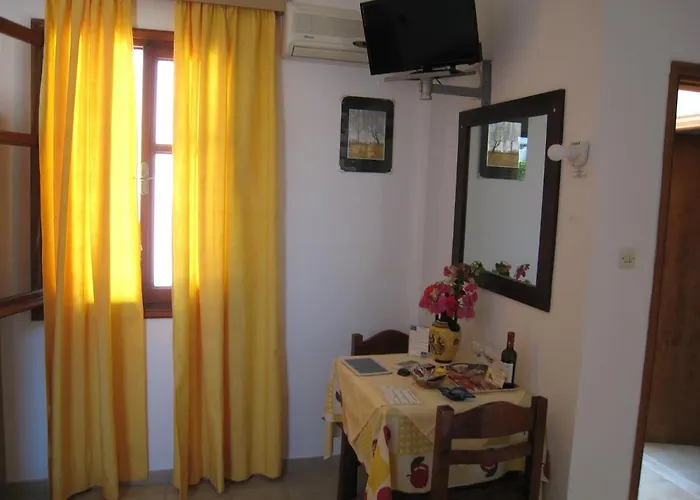 Hotel apartamentowy Eleftheria Lindian Ii Líndos
